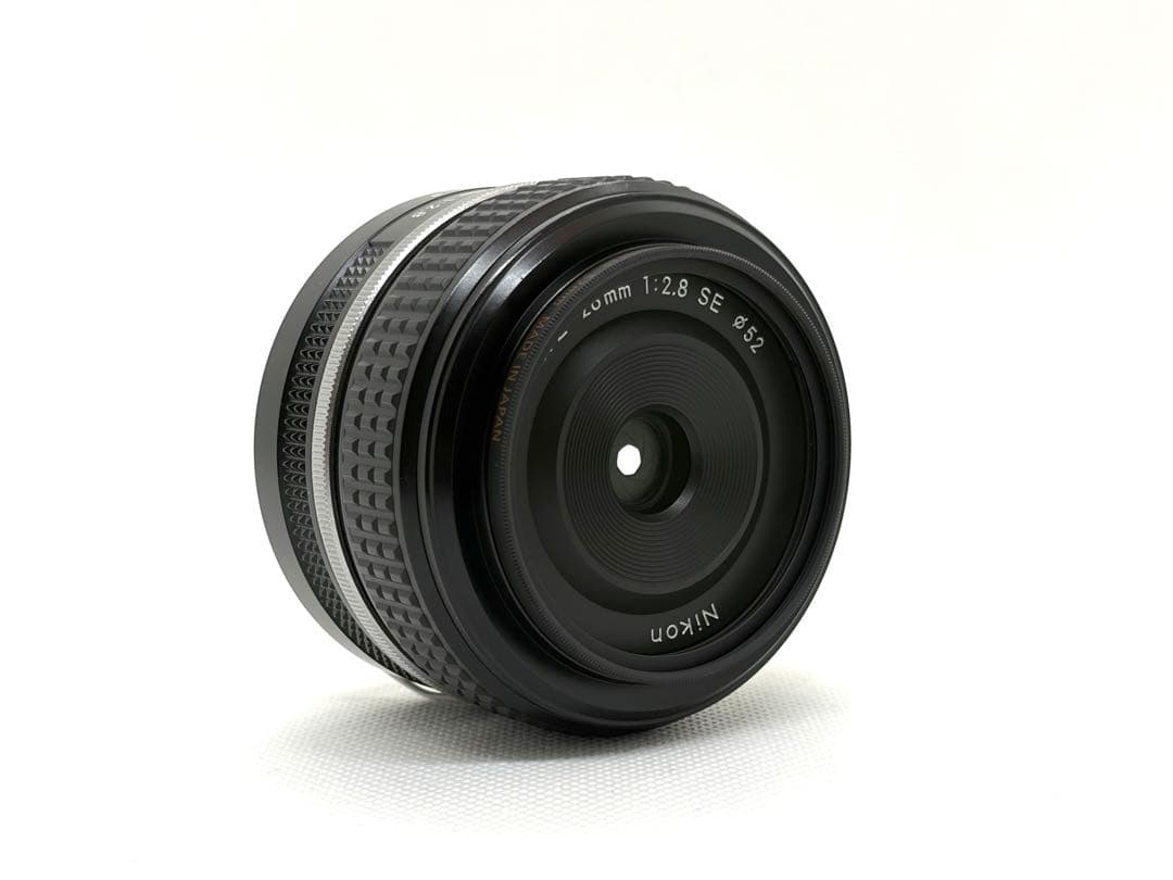 ニコン NIKKOR Z 28mm f/2.8フード+フィルター付き