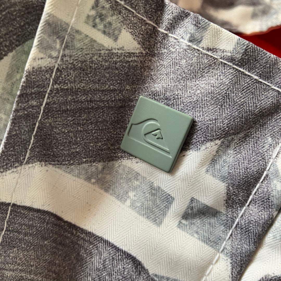 #6N✨ QUICK SILVER✨スキー スノボ ウェア 上下セット メンズM