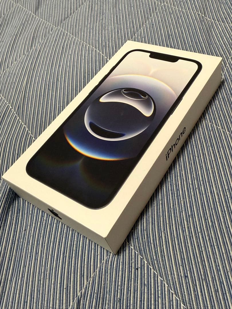 新品未開封　Apple iPhone16e 128GB ブラックSIMフリー