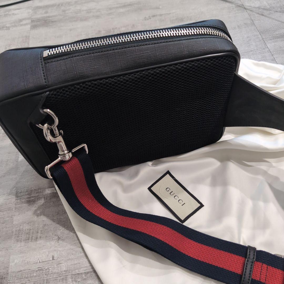 本日最終お値下げ☆GGブラック超美品ボディバッグ