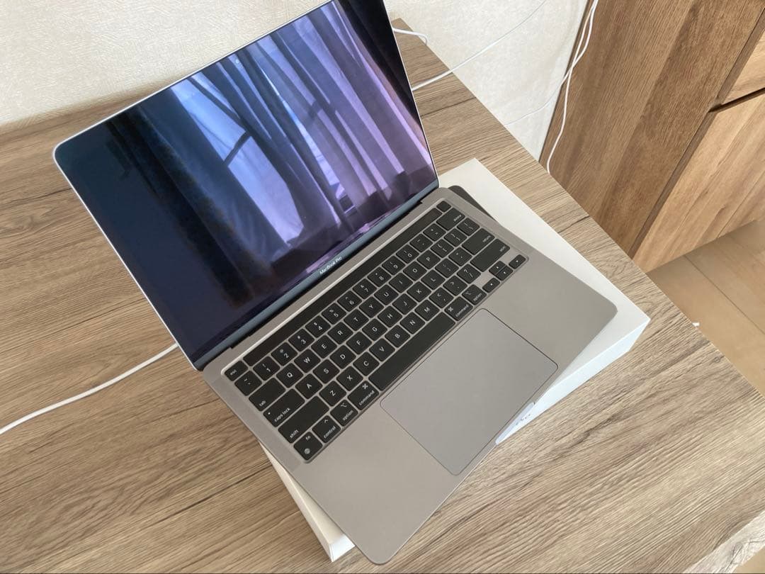 【元箱付き】MacBook Pro スペースグレー