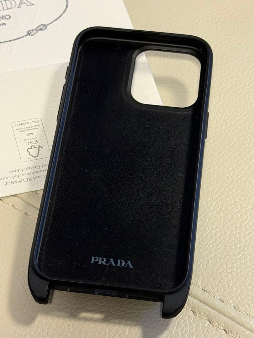 PRADA iPhone用ケース ブラック レザー
