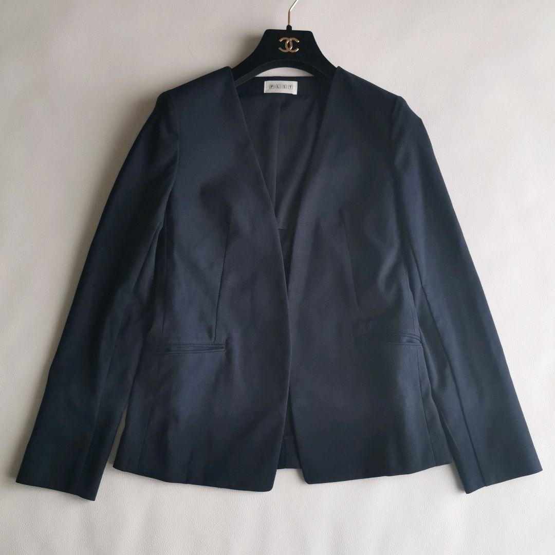 プラステ パンツスーツ ノーカラージャケット セットアップ リネン混 ボタンレス