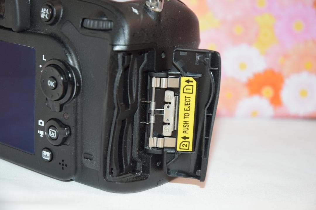 美品❤ニコン Nikon D7100❤スマホ転送❤ダブルレンズ❤本格一眼❤高性能