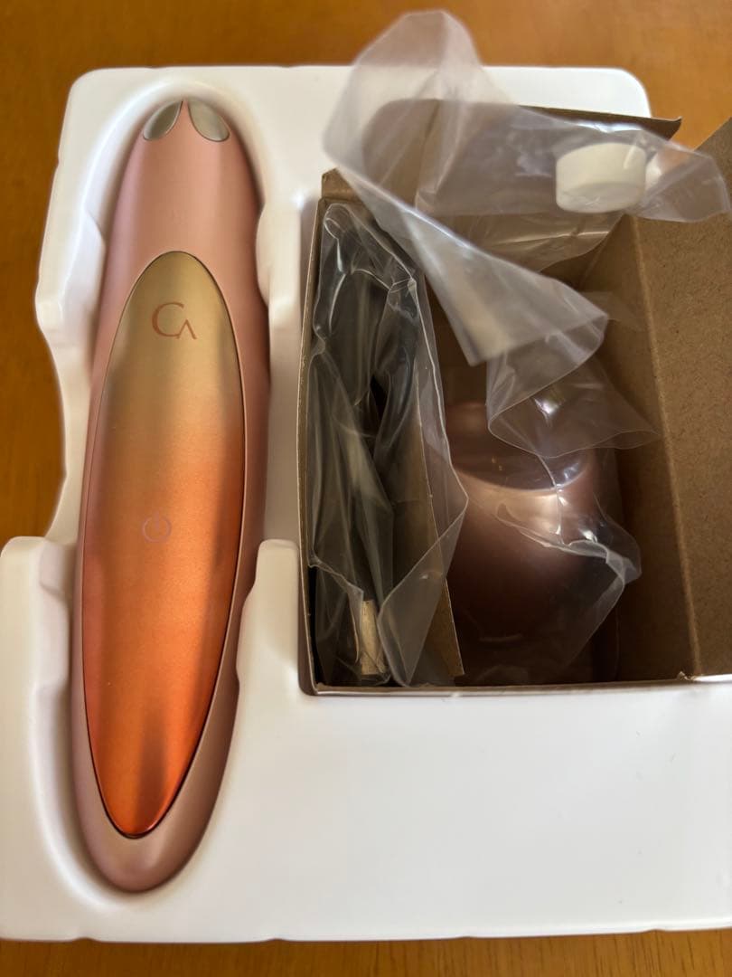 アイリフト　CREAGE 目もとエステ・マッサージャー ローズゴールド