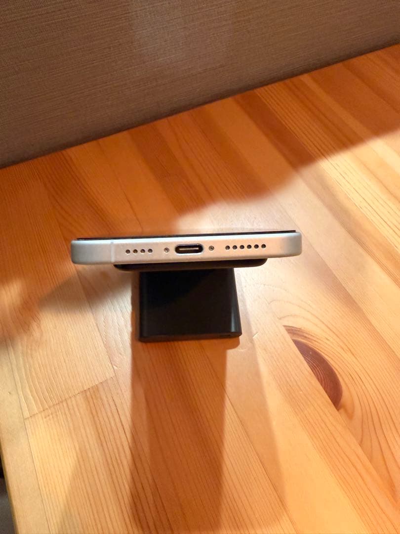 更に値下げ! iPhone16Plus 128GB本体 + ケース SIMフリー