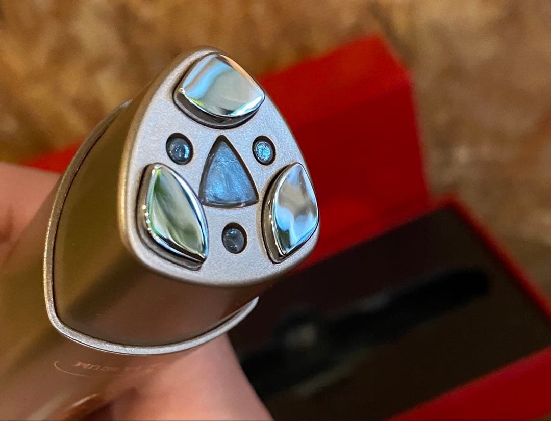 IKKOさんプロデュース　ラボンアイ　美品