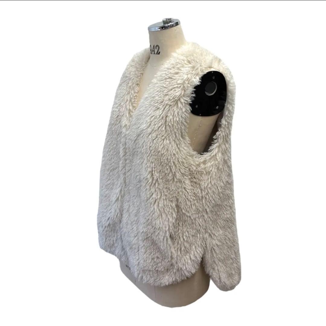 テトクッキー！ayane プードルファーベスト