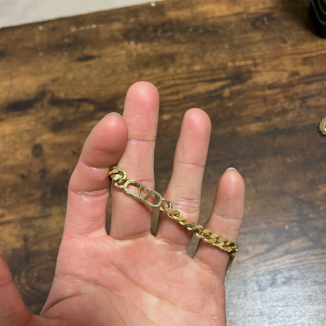 VALENTINO バレンティノ ゴールドネックレス Vロゴ 18金