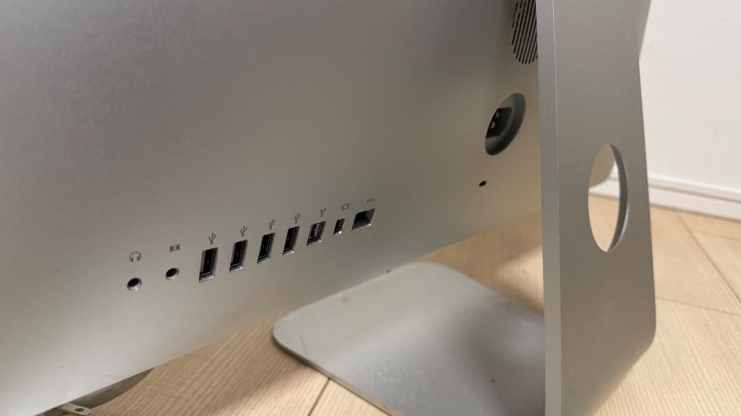 【 Apple】iMac (21.5-inch, Mid 2011)