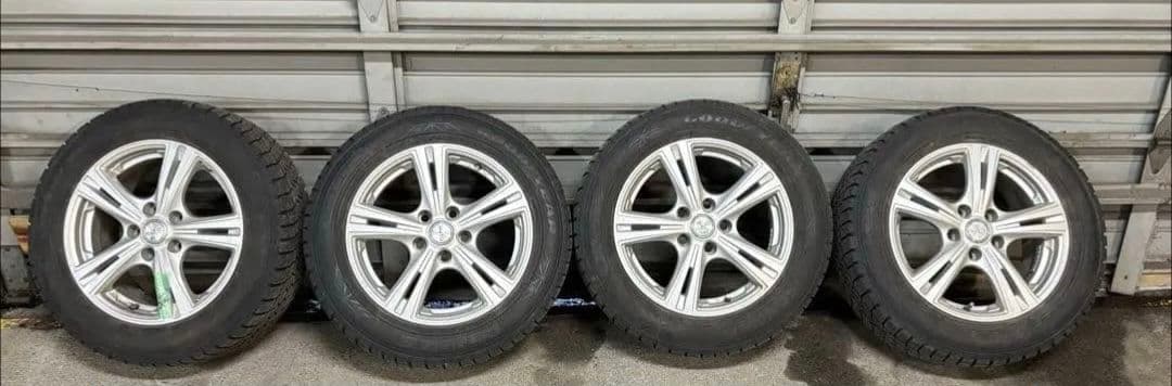 スタッドレスタイヤ＋16インチ アルミホイール205-60-16