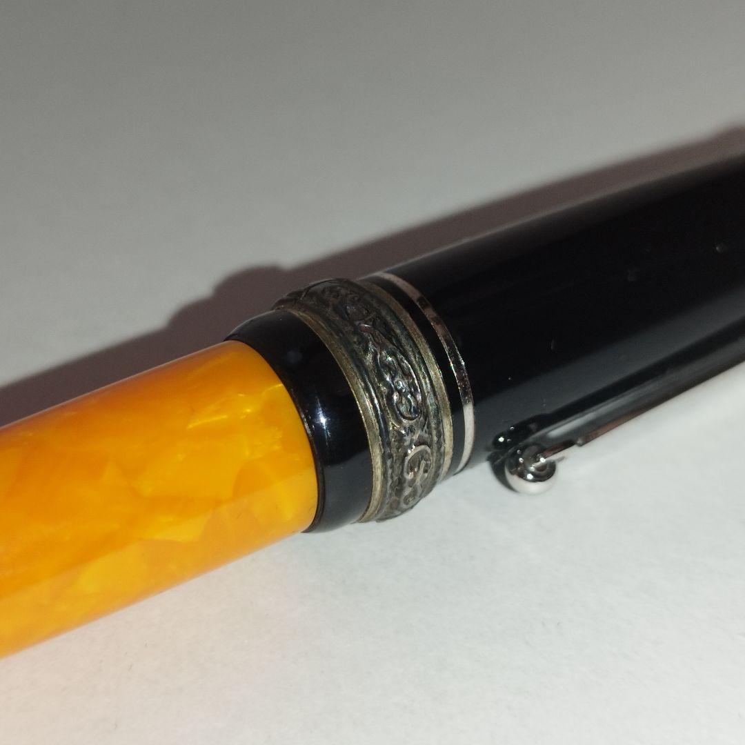 【美品】DELTA Dolce Vita 万年筆 ペン先18k ニブF