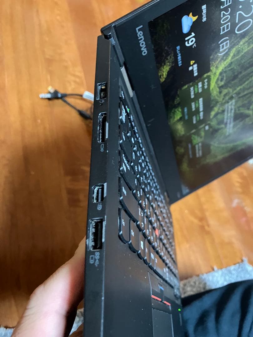 Lenovo ThinkPad 14インチ x1カーボン gen4