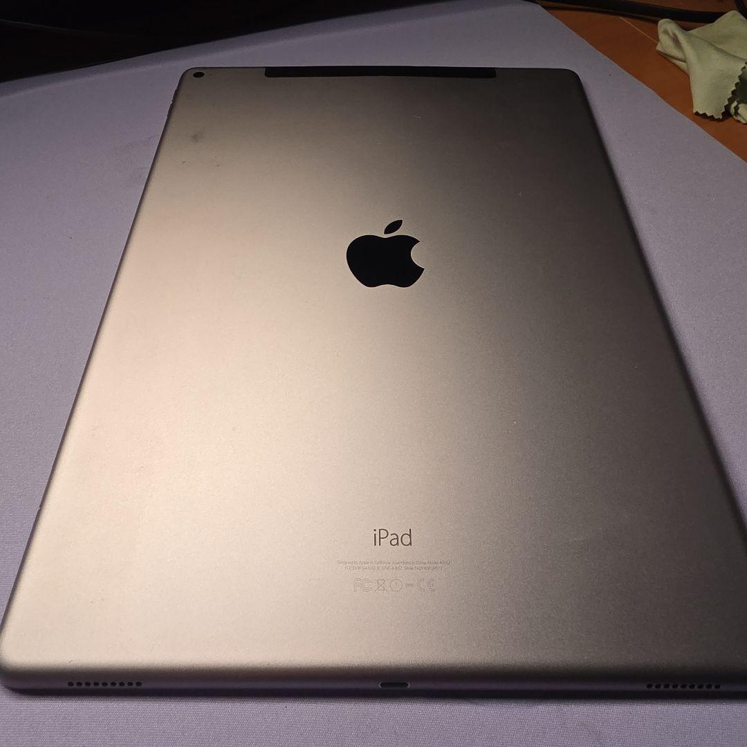 iPad Pro 12.9 第1世代 + 純正キーボード