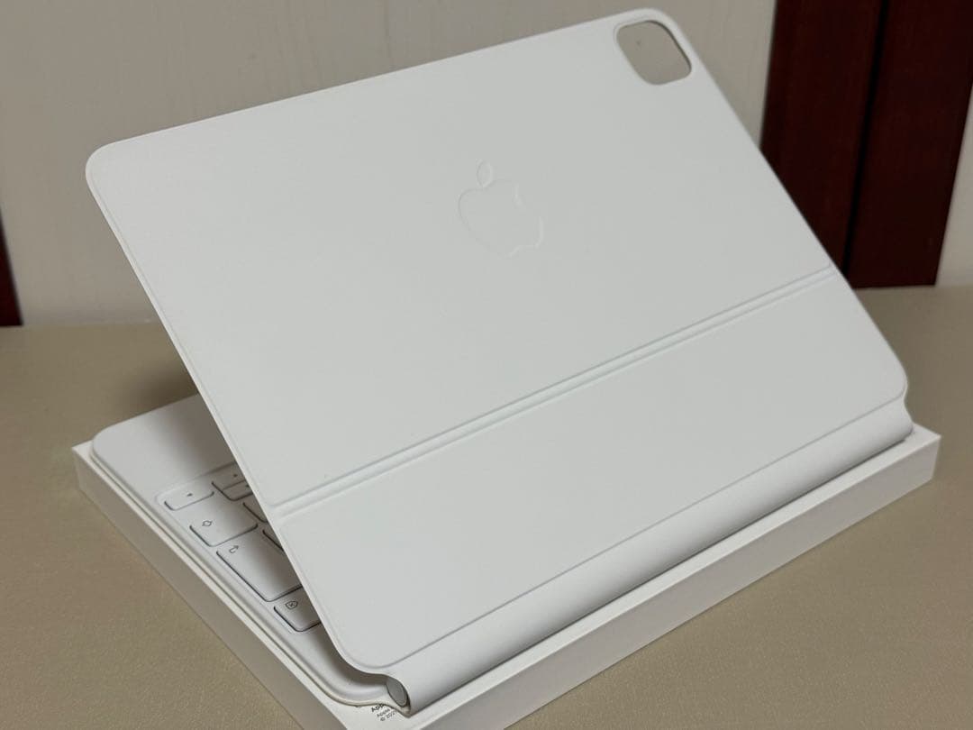 iPadPro 11インチ Magic keyboard JIS ホワイト