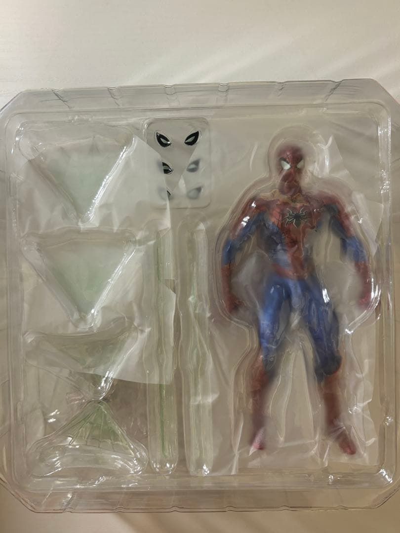 REVOLTECH スパイダーマン Ver.2.0 可動フィギュア