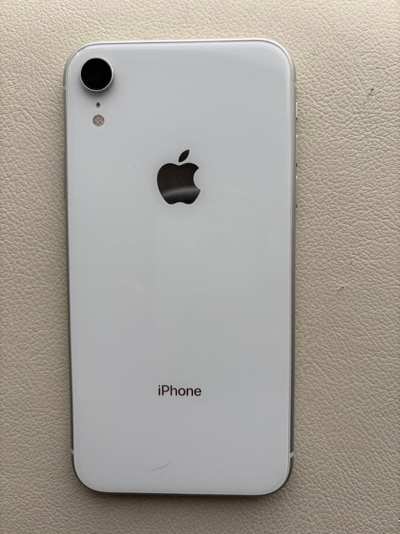 iPhone xr 128GB ホワイト　82%