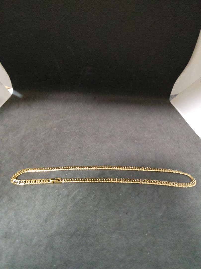 ゴールドチタンネックレス