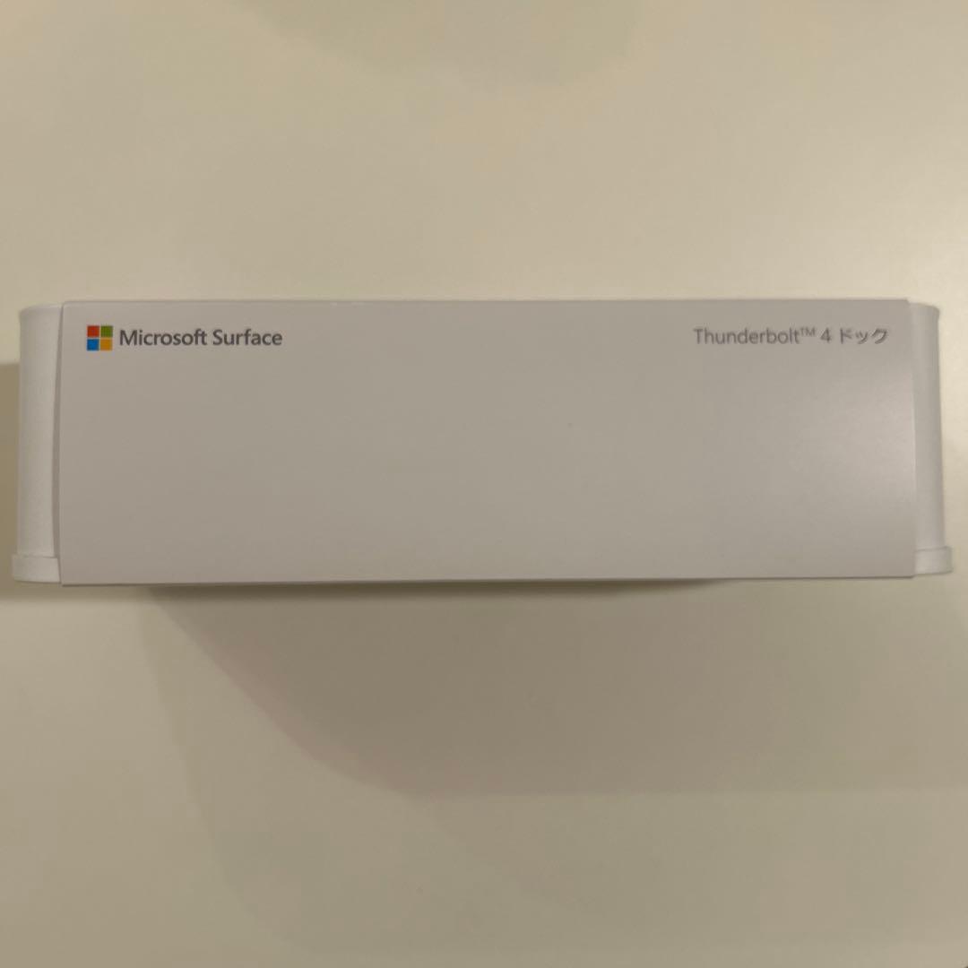 Microsoft Surface Thunderbolt 4 ドック