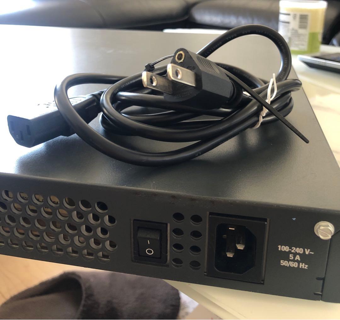 Cisco 2801 サービス統合型ルータ CISCO2801