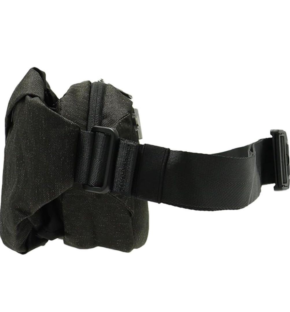 【niid】ブラック ボディバッグ スリムデザイン