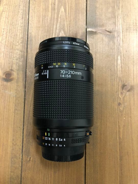 Nikon レンズ　Nikkor  AF 70ー210㎜　美品