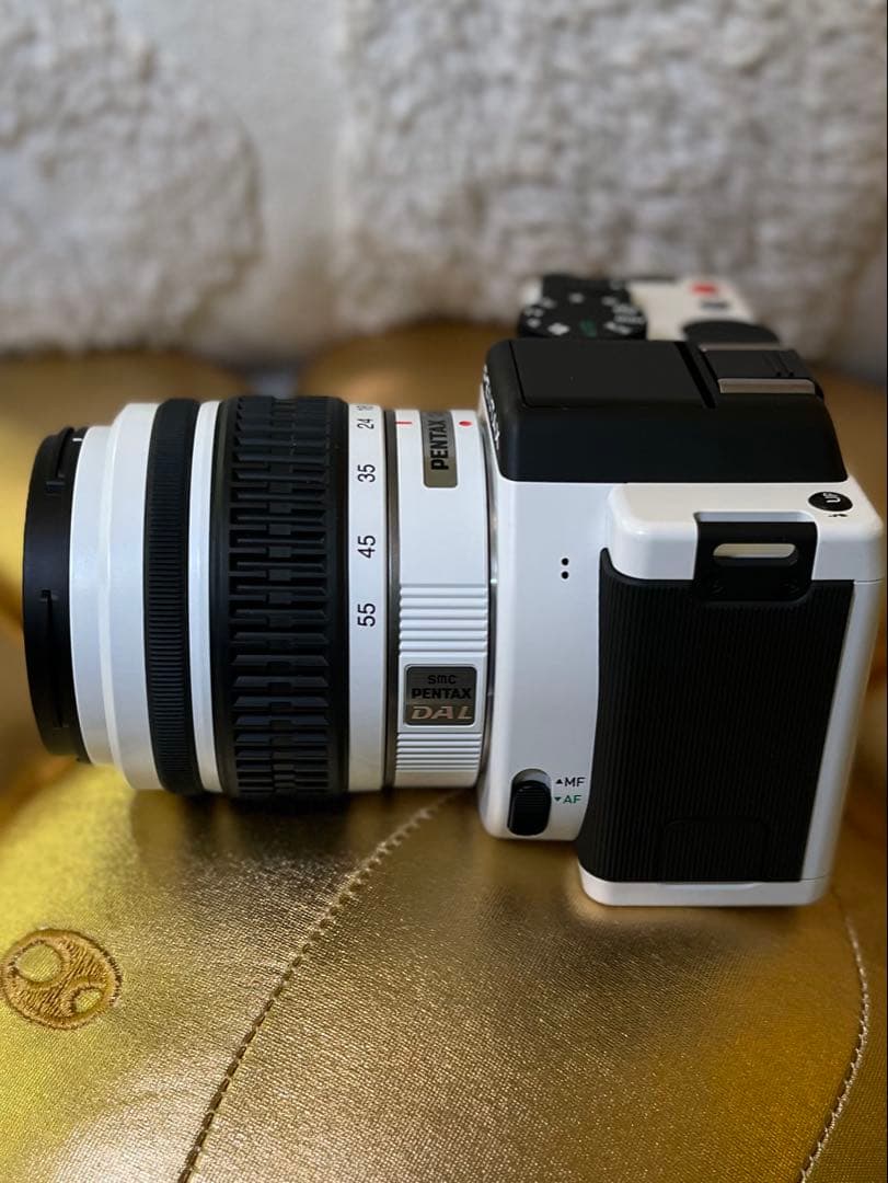 訳ありPENTAX K-01 ホワイト マークニューソンデザイン 動作一部不具合