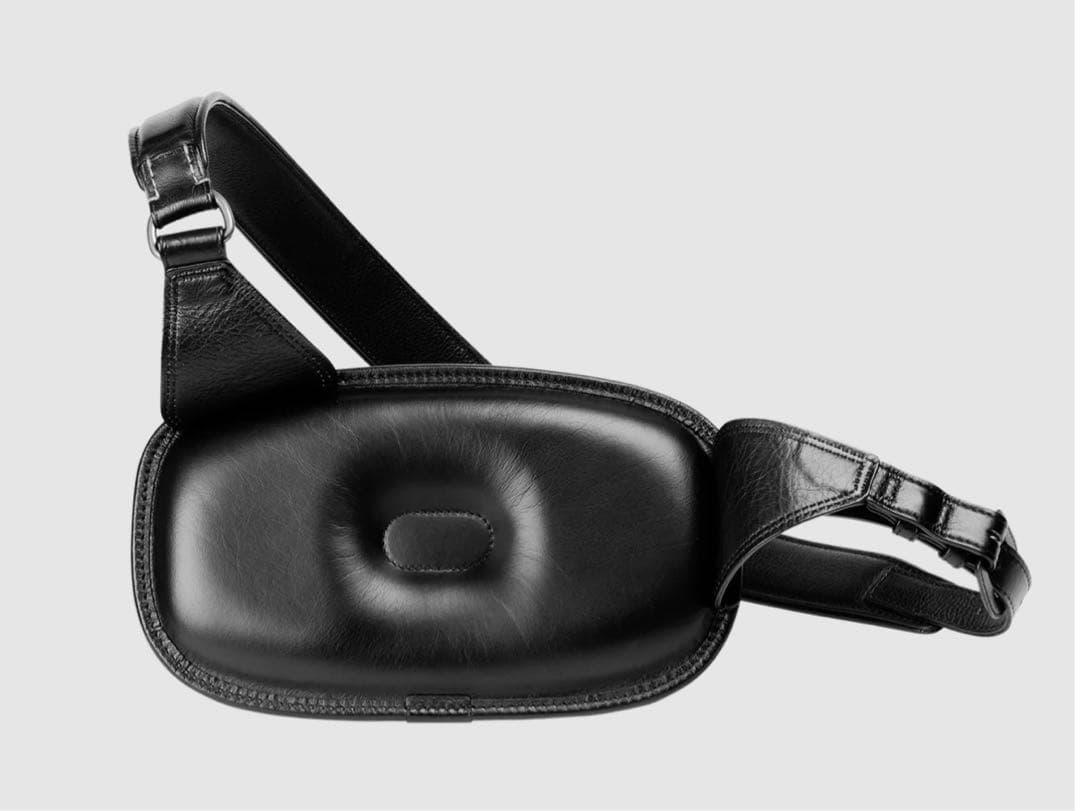 TSUCHIYA クロスボディバッグ　シグネチャーレイズド