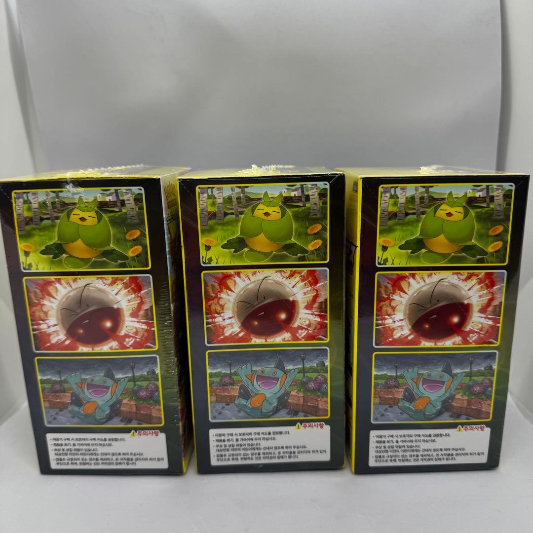 ポケモンカードゲーム　ポケカ　イーブイヒーローズ　シュリンク付　3BOX 韓国