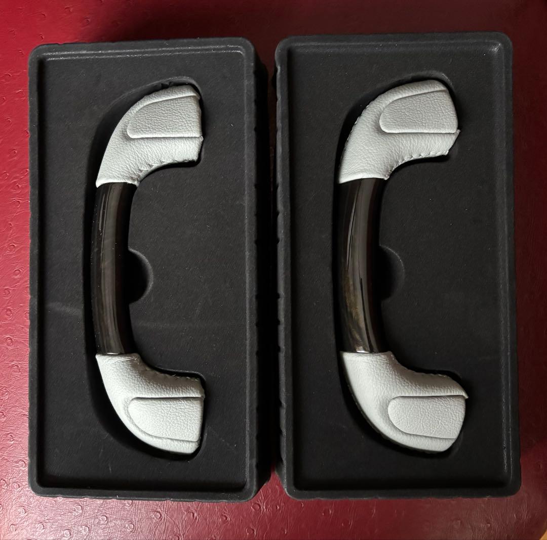 LUNA ハイエース アシストグリップ　マホガニー調黒木目