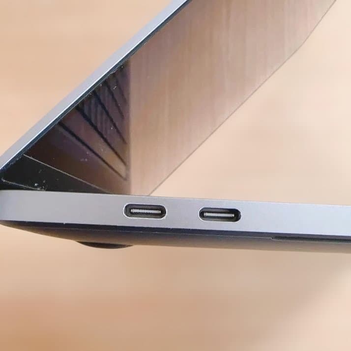 値下匿名発送 MacBookPro 16inch 16GB/SSD 512GB