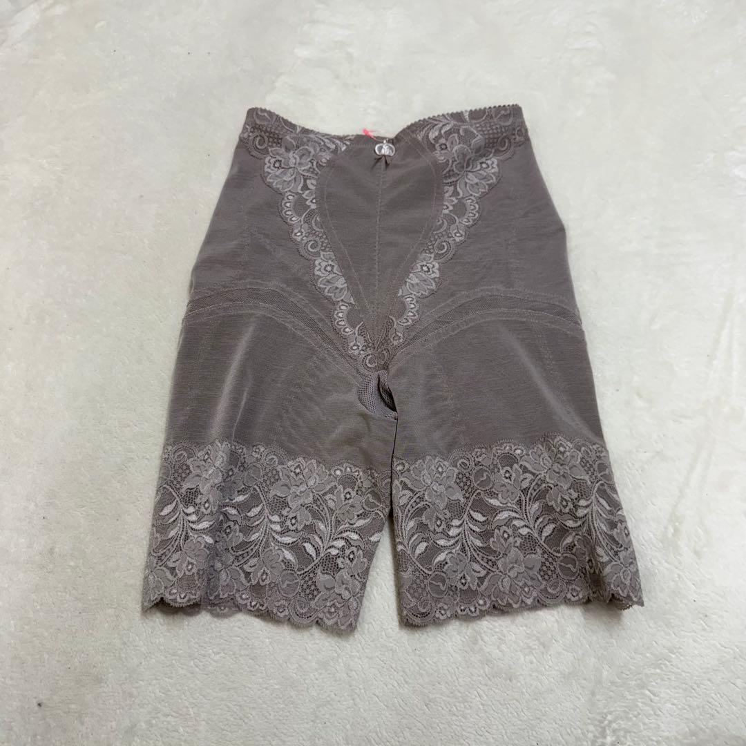 【新品】ダイアナ 補正下着 コルセット＆ガードル ダイアジェンヌ B75 LL