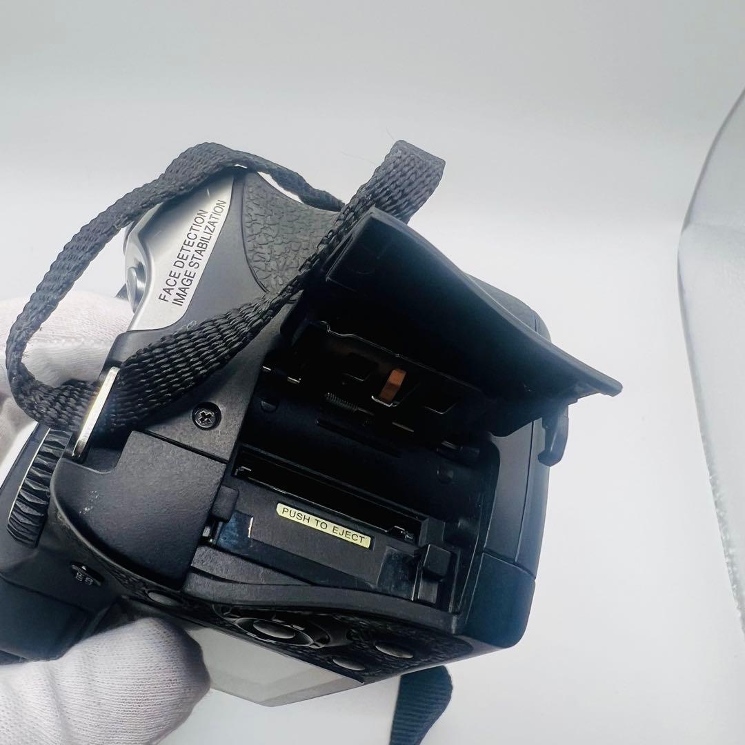 FUJIFILM FinePix S8000fd ブラック コンデジ