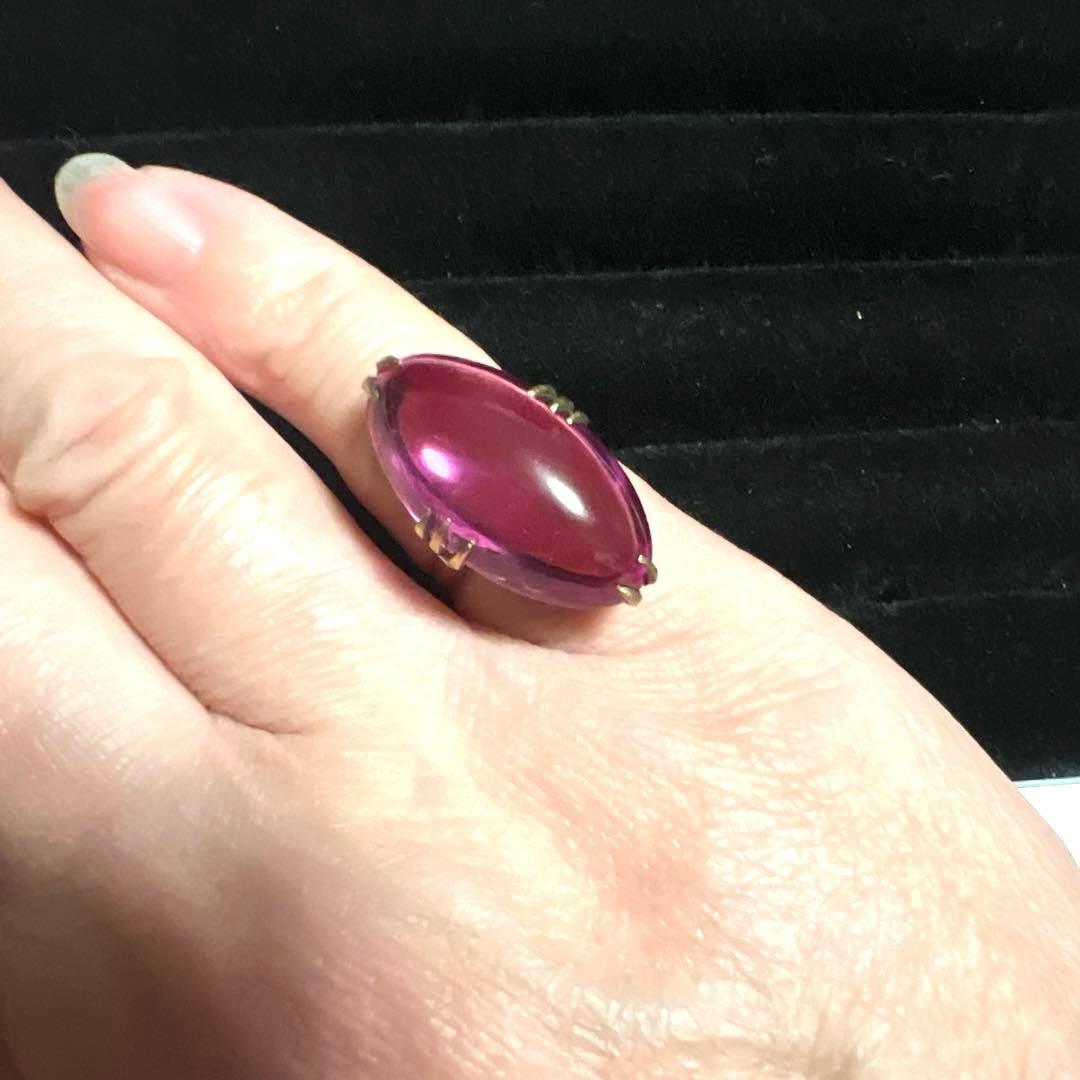 超特大ピンクサファイアのヴィンテージゴールドリング