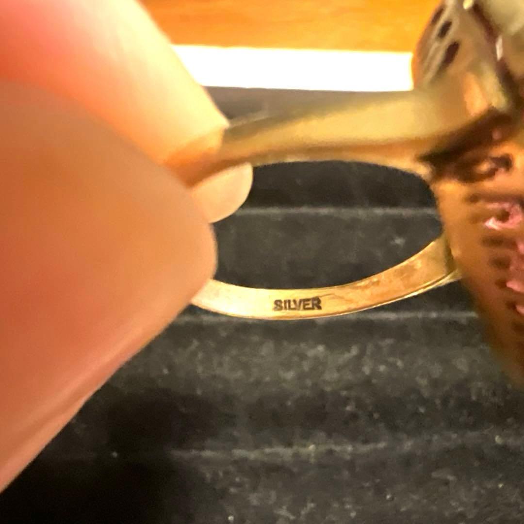 超特大ピンクサファイアのヴィンテージゴールドリング