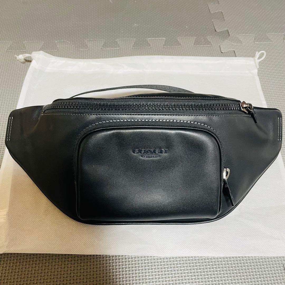 coach メンズ ボディバッグ　美品