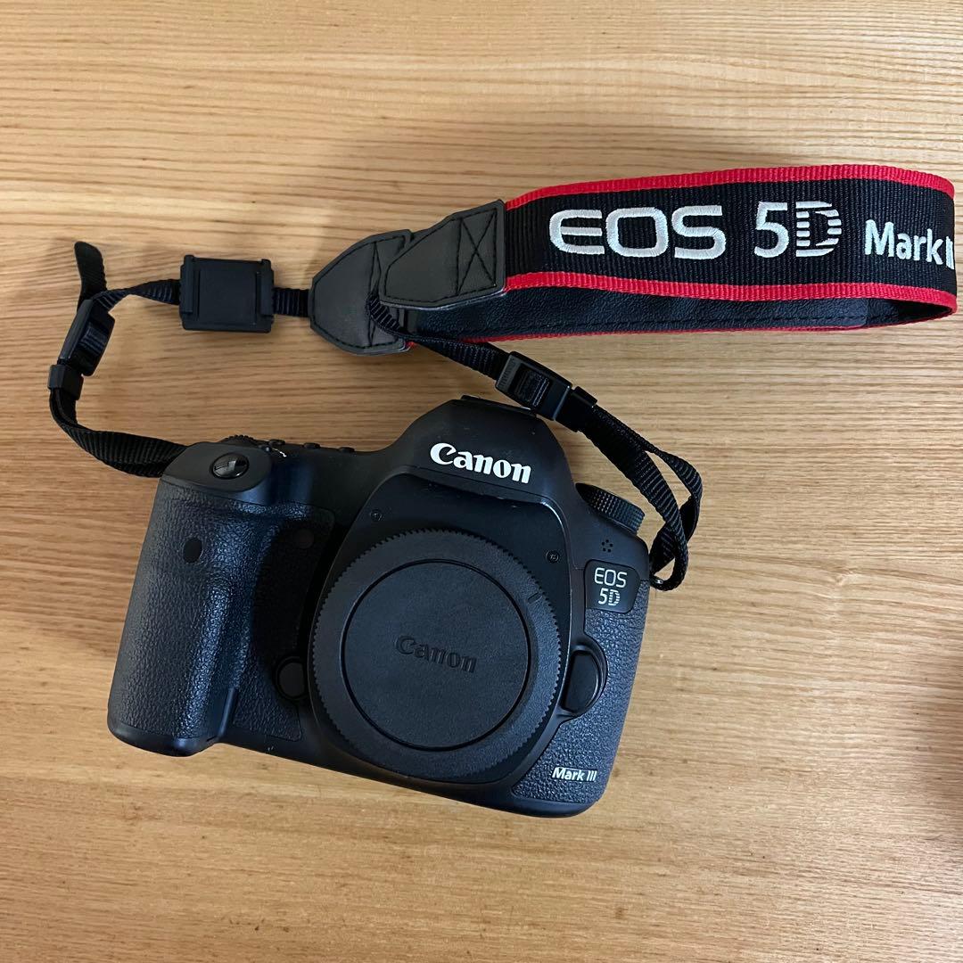 Canon EOS 5D Mark III 本体のみ
