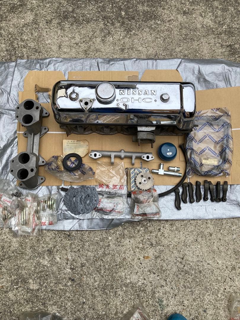 NISSANフェアレディーsr31ヘッドカバー