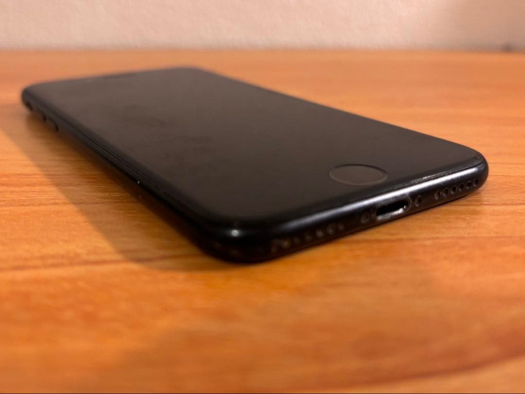 iPhone SE 第2世代 Apple iPhone 本体