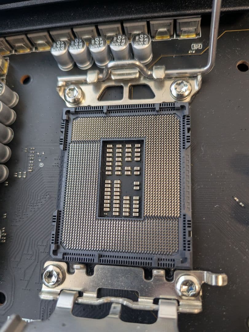 MSI Z690 TOMAHAWK WIFI DDR4 マザーボード