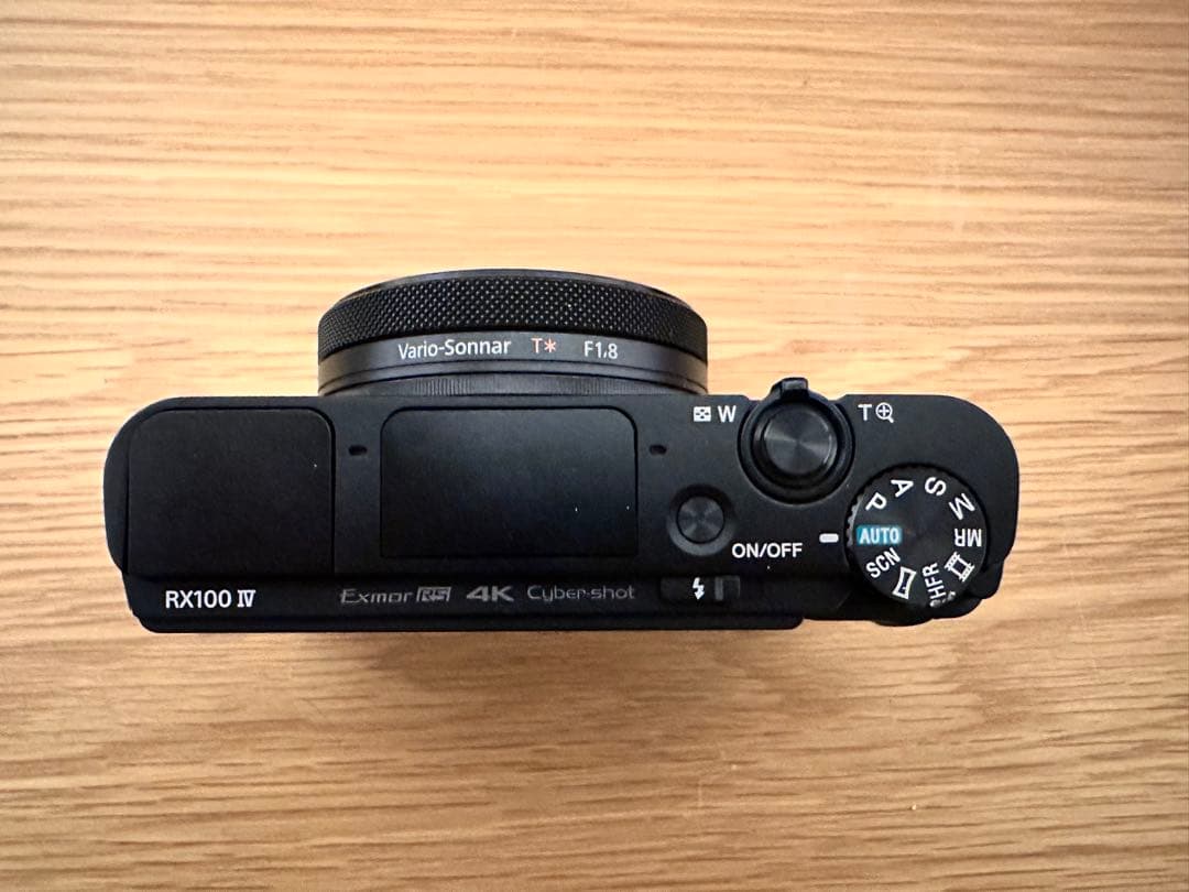 キャリングケース付き SONY Cyber-shot DSC-RX100M4