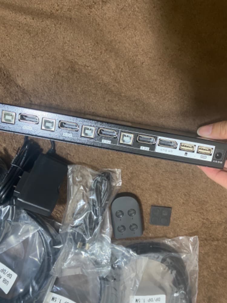 ポータブル　スイッチャー　コンピュータ　2in1　ボタン　ラップトップ