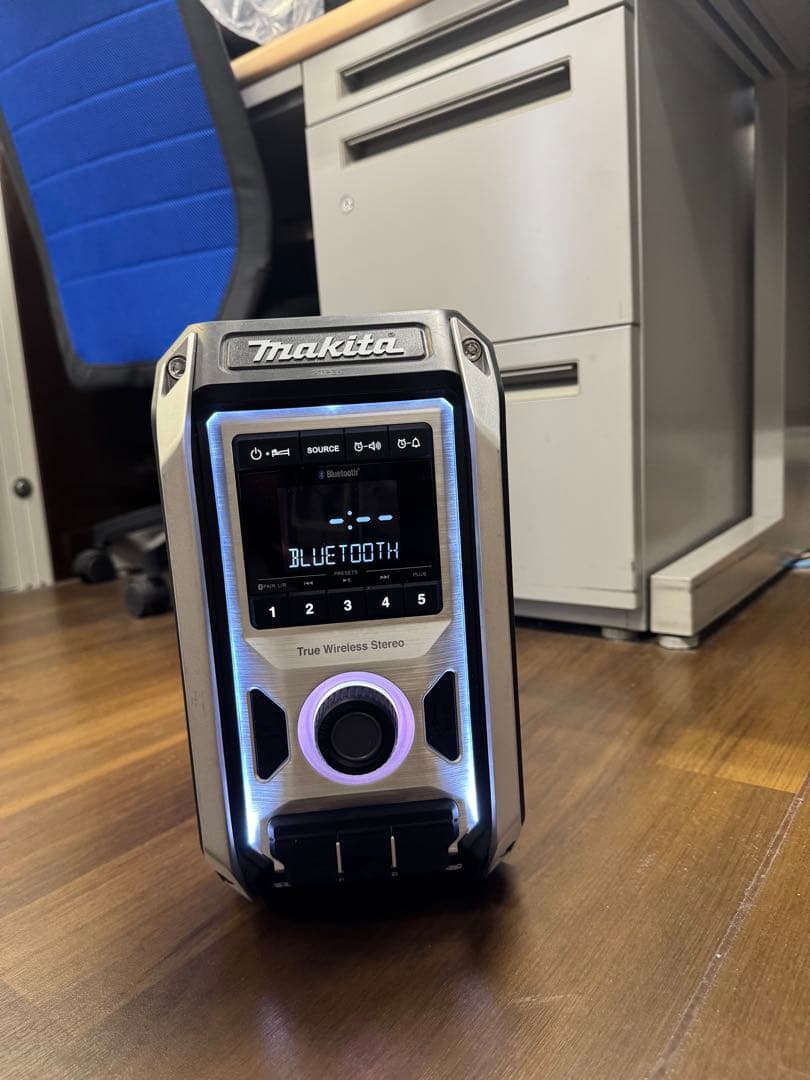 マキタラジオ　MR113