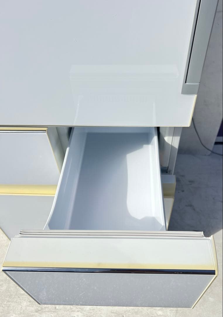 SHARP 4ドア2018年415L SJ-GT42D-W