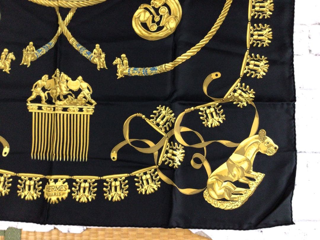 W004 保管品 HERMES/エルメス 大判 スカーフ ホース柄 古着