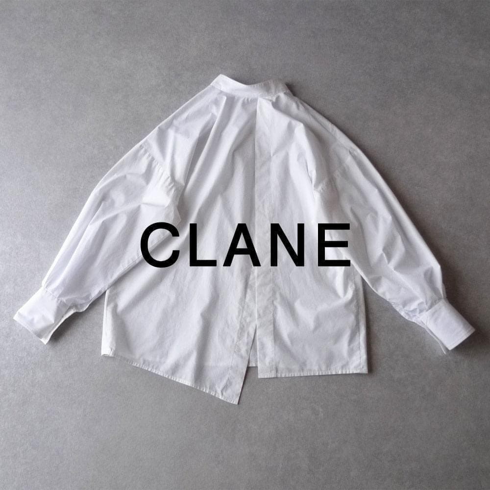 美品 CLANE 2,4万円 スリットのブラウス ホワイト クラネ B411