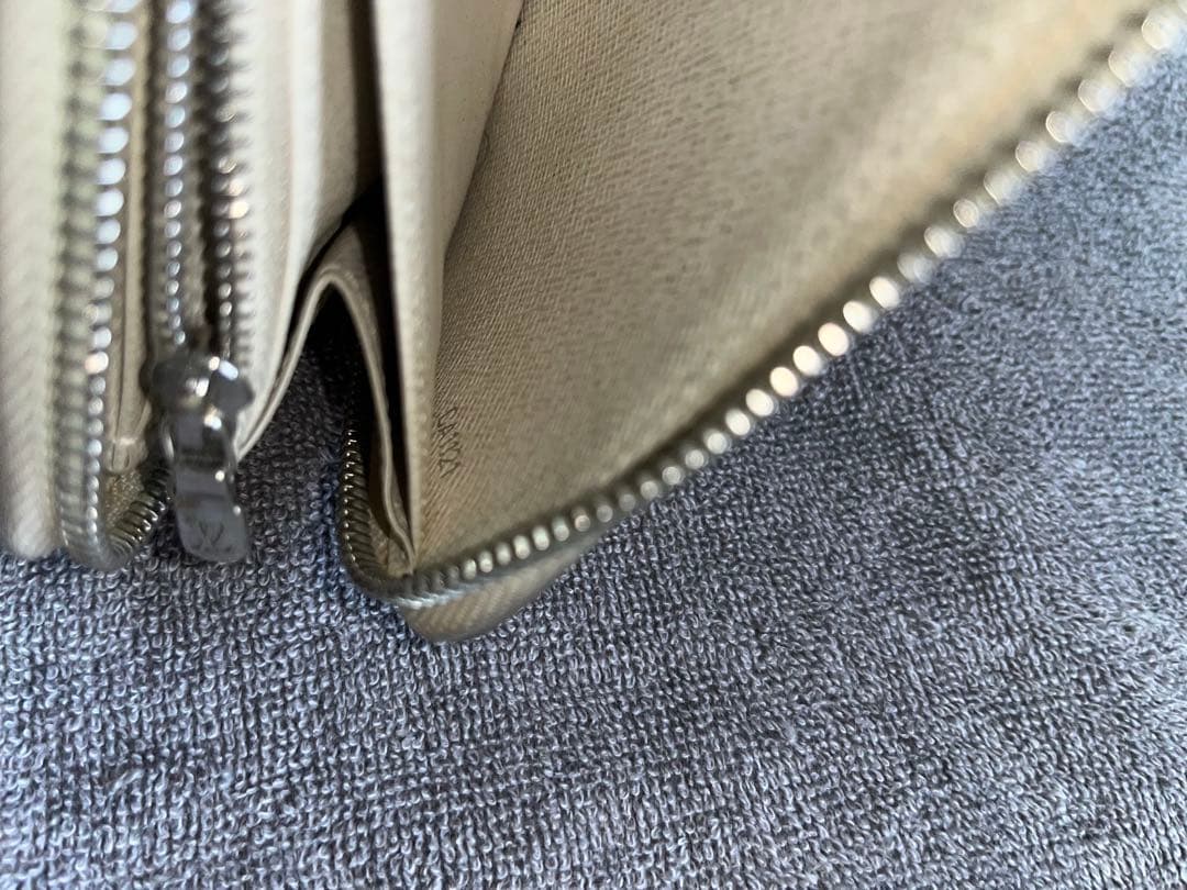 Louis Vuitton ホワイト 長財布