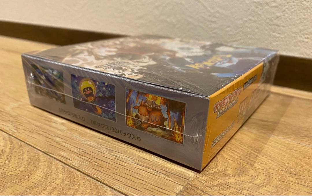 新品未開封 シュリンク付きクレイバースト ポケモンカードBox！　おまけ付き！