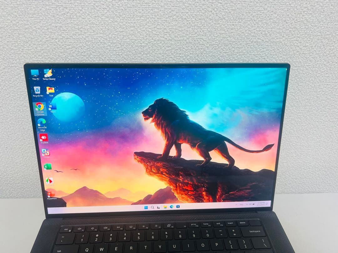 Windowsノート本体 Dell Precision 5560 4K i9 32gb 1TB A2000