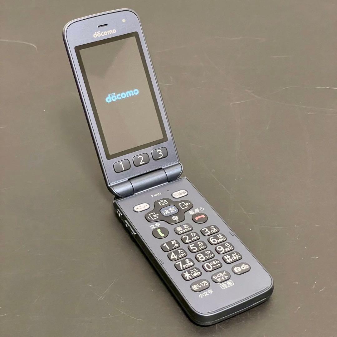docomo ドコモ らくらくホン F01M ネイビー 携帯電話